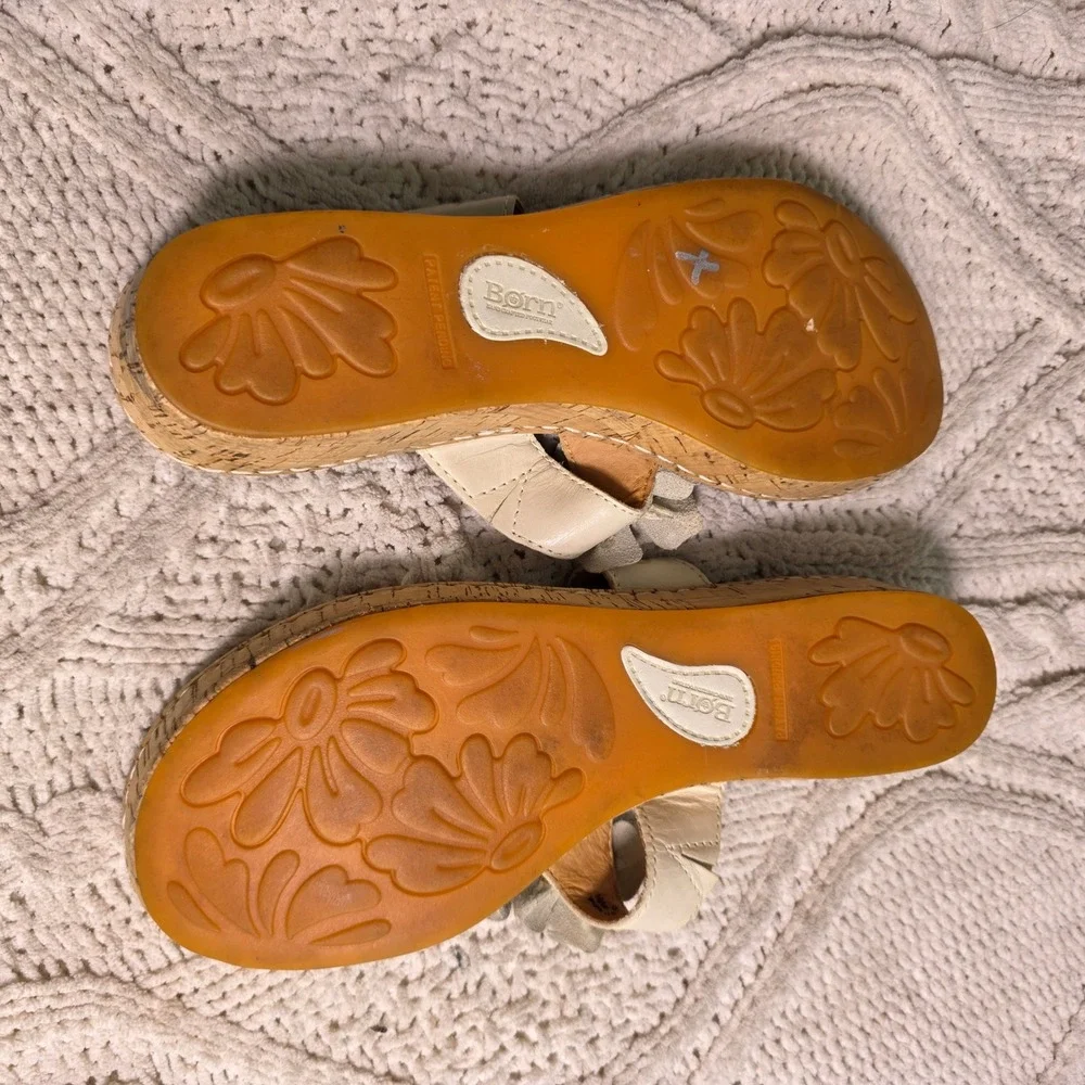 Born Thong Sandals Flip Flops All Leather Cream Floral Cork Wedge Womens 8